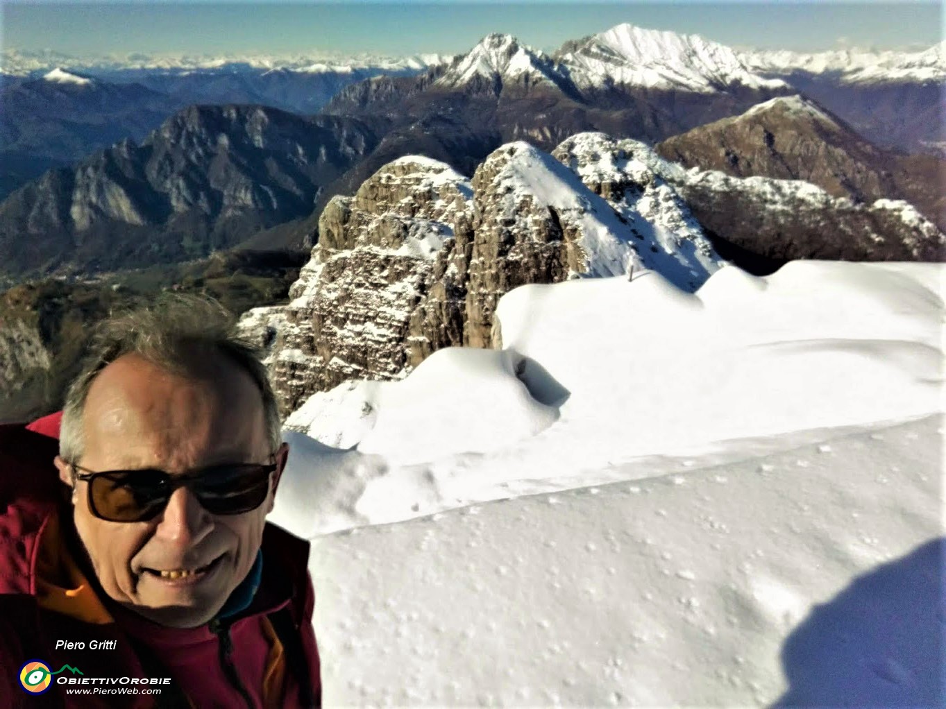61 Selfie con Punta Stoppani e Manzoni, Dente, Due Mani, Grigne.jpg